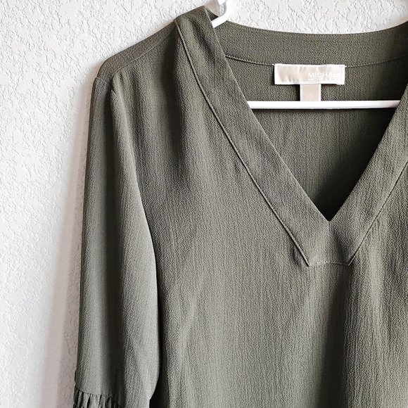 MICHAEL by Michael Kors Long Sleeve Green Bohemian Top with Bell Sleeves - Picture 4 of 9